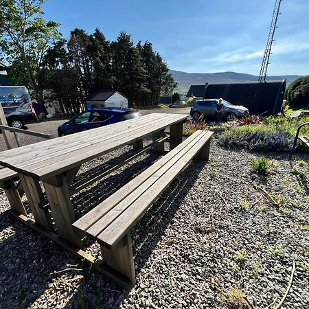 Radio Skye Pods Portree Exterior foto