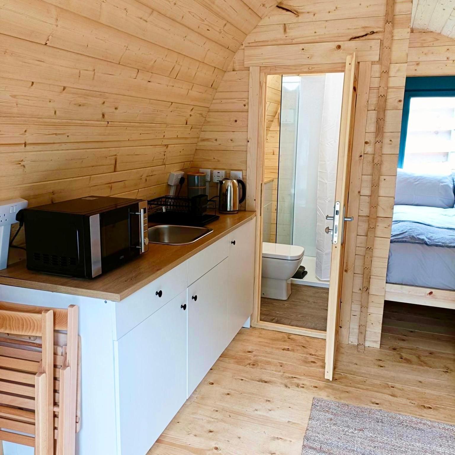 Radio Skye Pods Portree Exterior foto