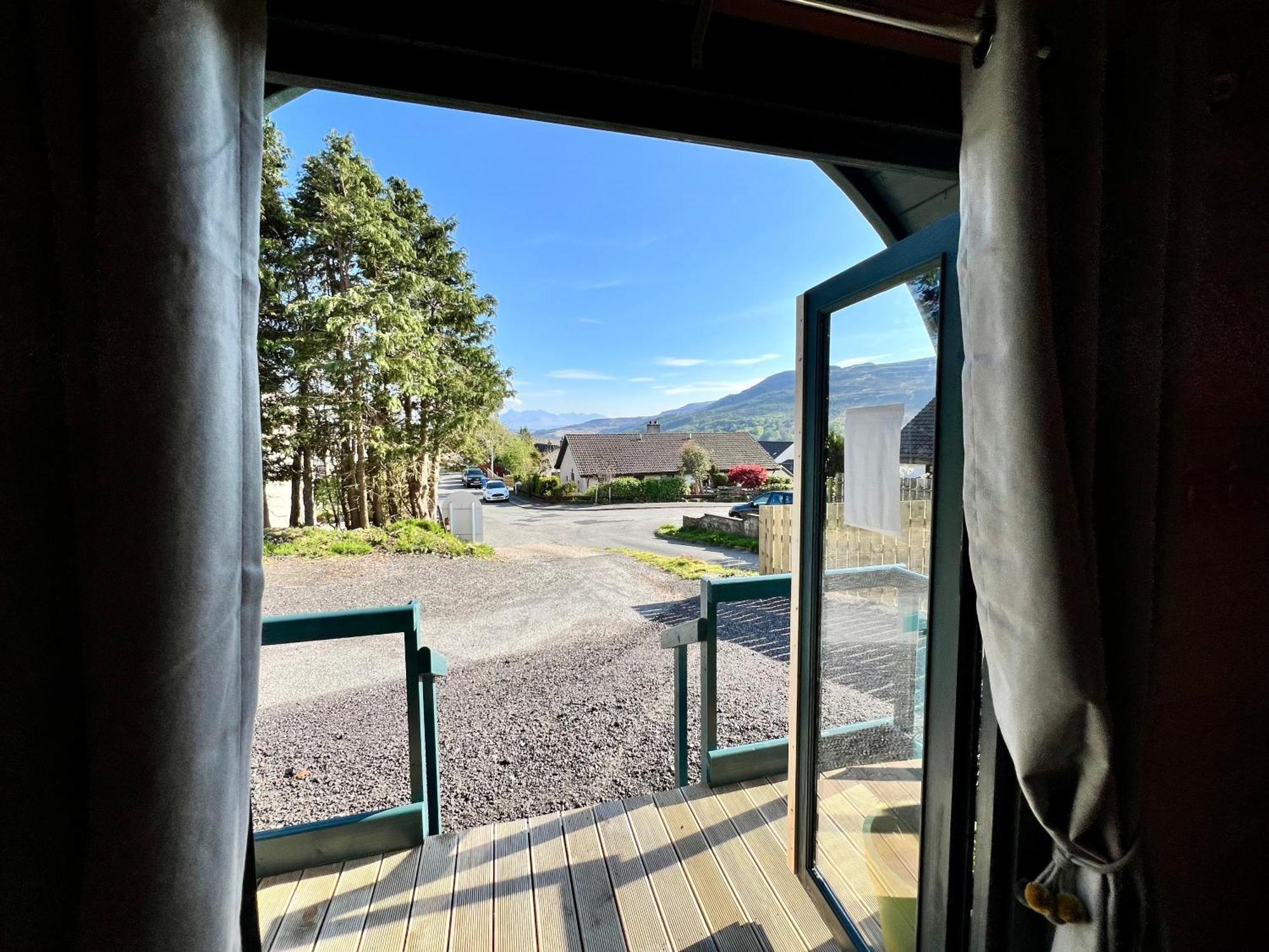 Radio Skye Pods Portree Exterior foto